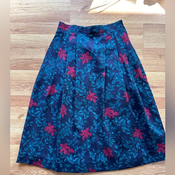 Vintage ORVIS navy, green & red 100% WOOL skirt w pockets (XS/S/vintage size 8) - Picture 1 of 11